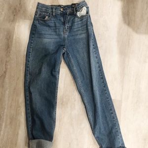 Mom jeans